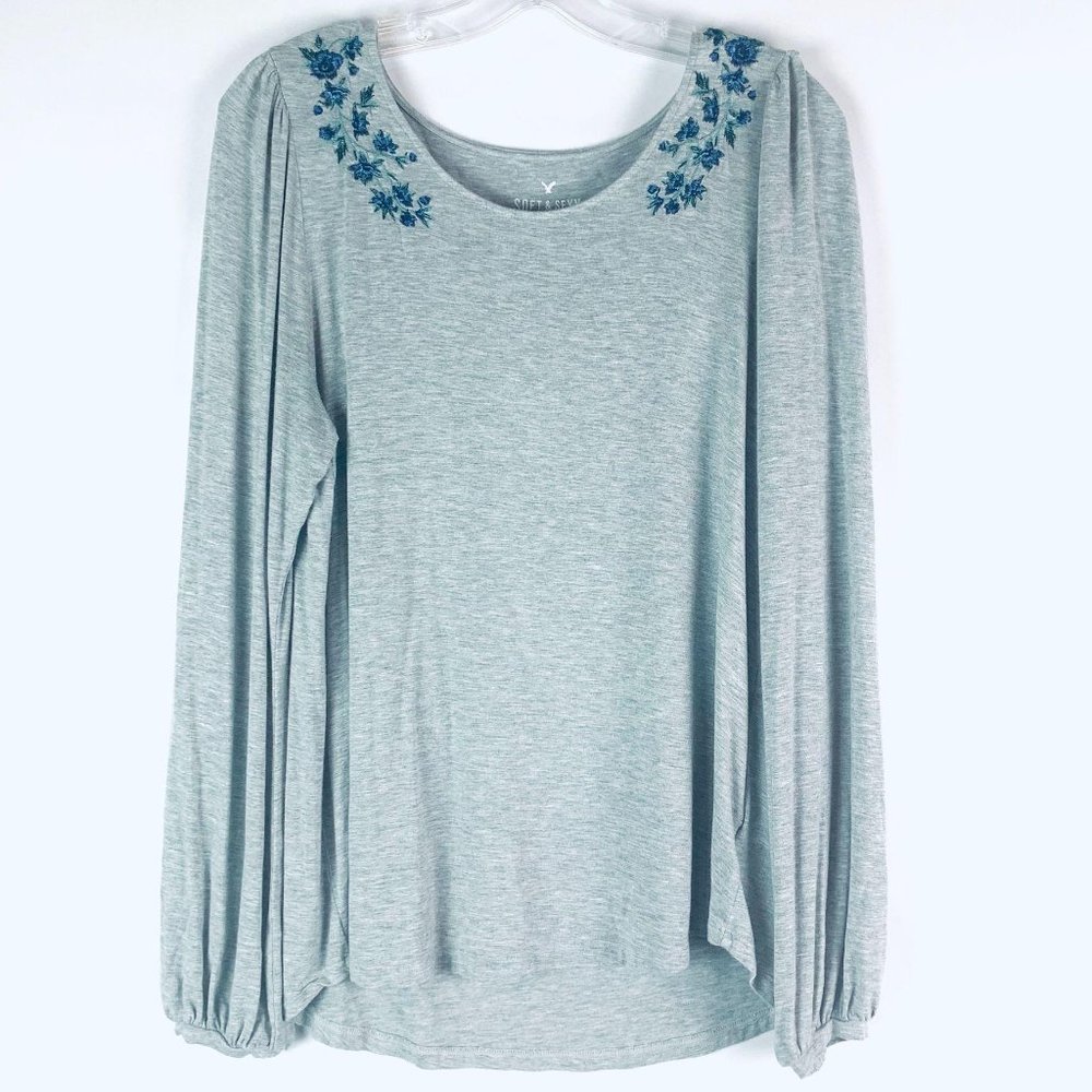AMERICAN EAGLE AE Soft & Sexy Floral Blouse